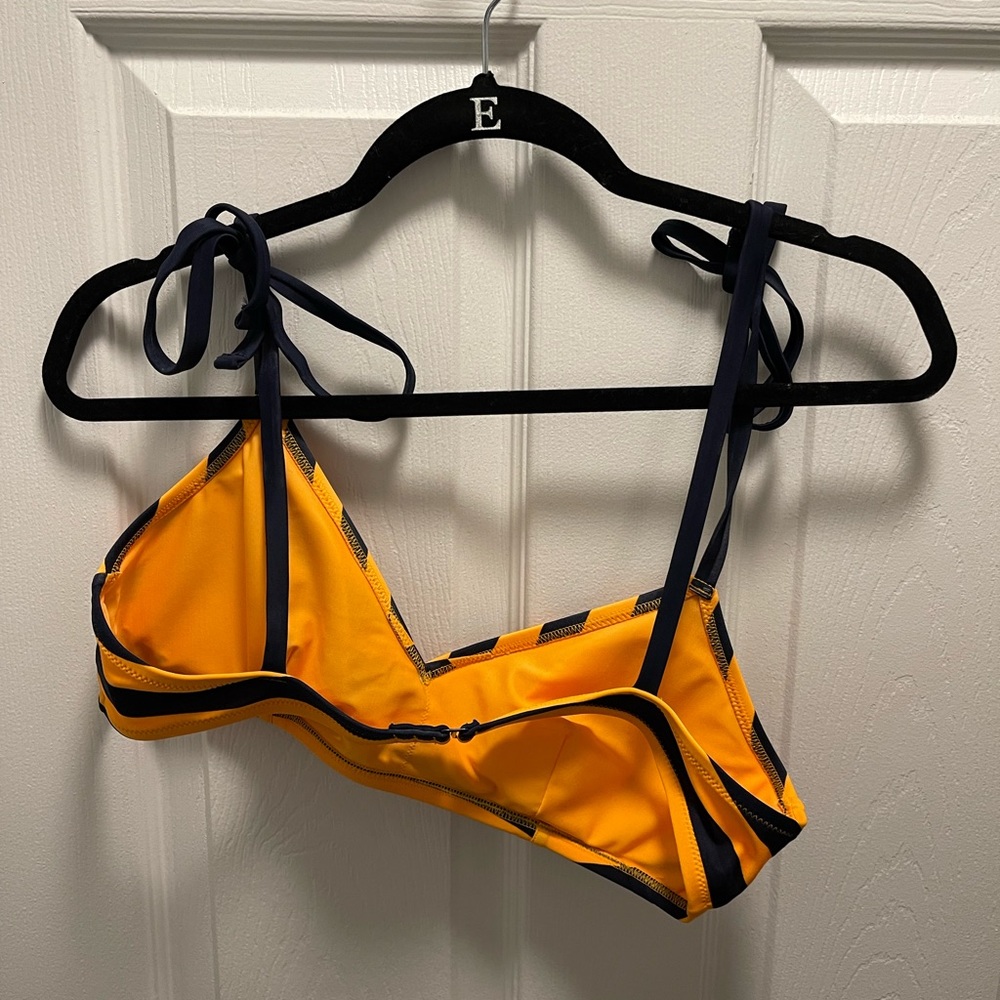 Size Large Aerie Scoop Bathing Suit Top